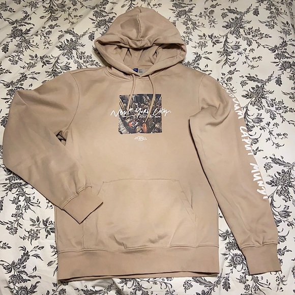 Taupe/neutral tone hoodie from H&M brand new never worn (MENS XS) - Picture 1 of 3
